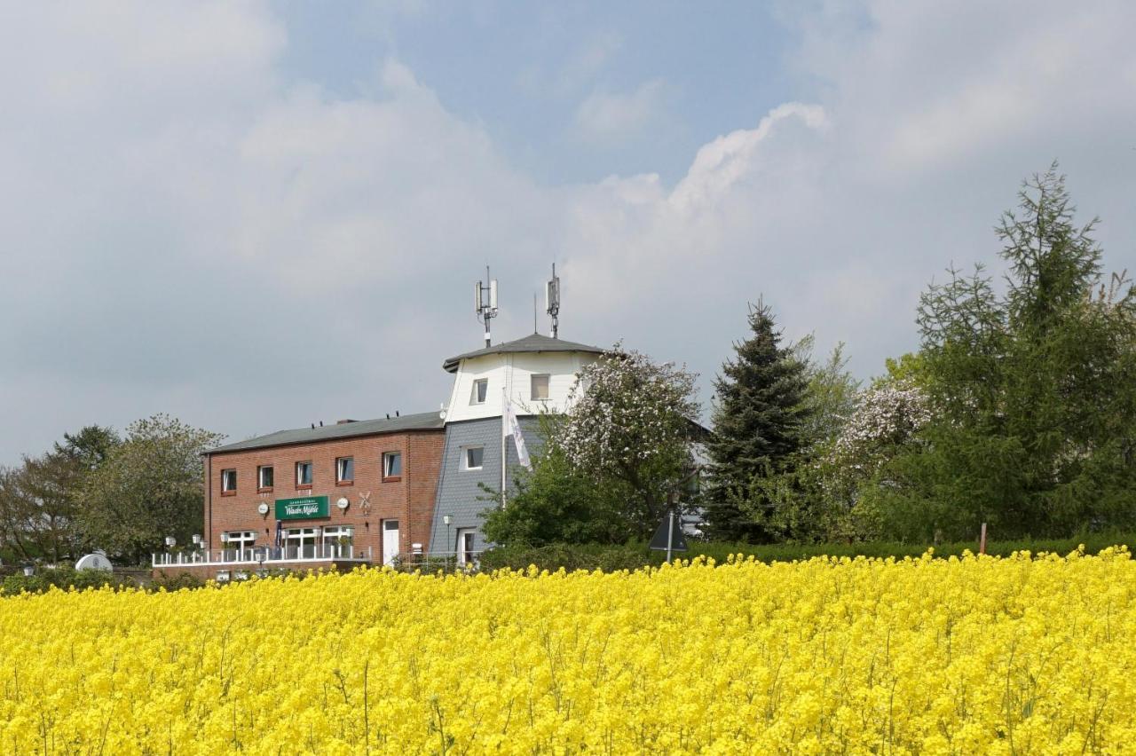 Landgasthof Waabs Muhle Hotel ภายนอก รูปภาพ